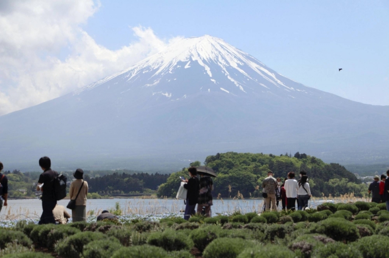 هزینه برنامه ریزی شده جدا از 1000 ین است که در حال حاضر از کوهنوردان خواسته می شود به صورت داوطلبانه به نام حمایت از حفظ کوه فوجی، یک سایت میراث فرهنگی جهانی یونسکو، پرداخت کنند.
